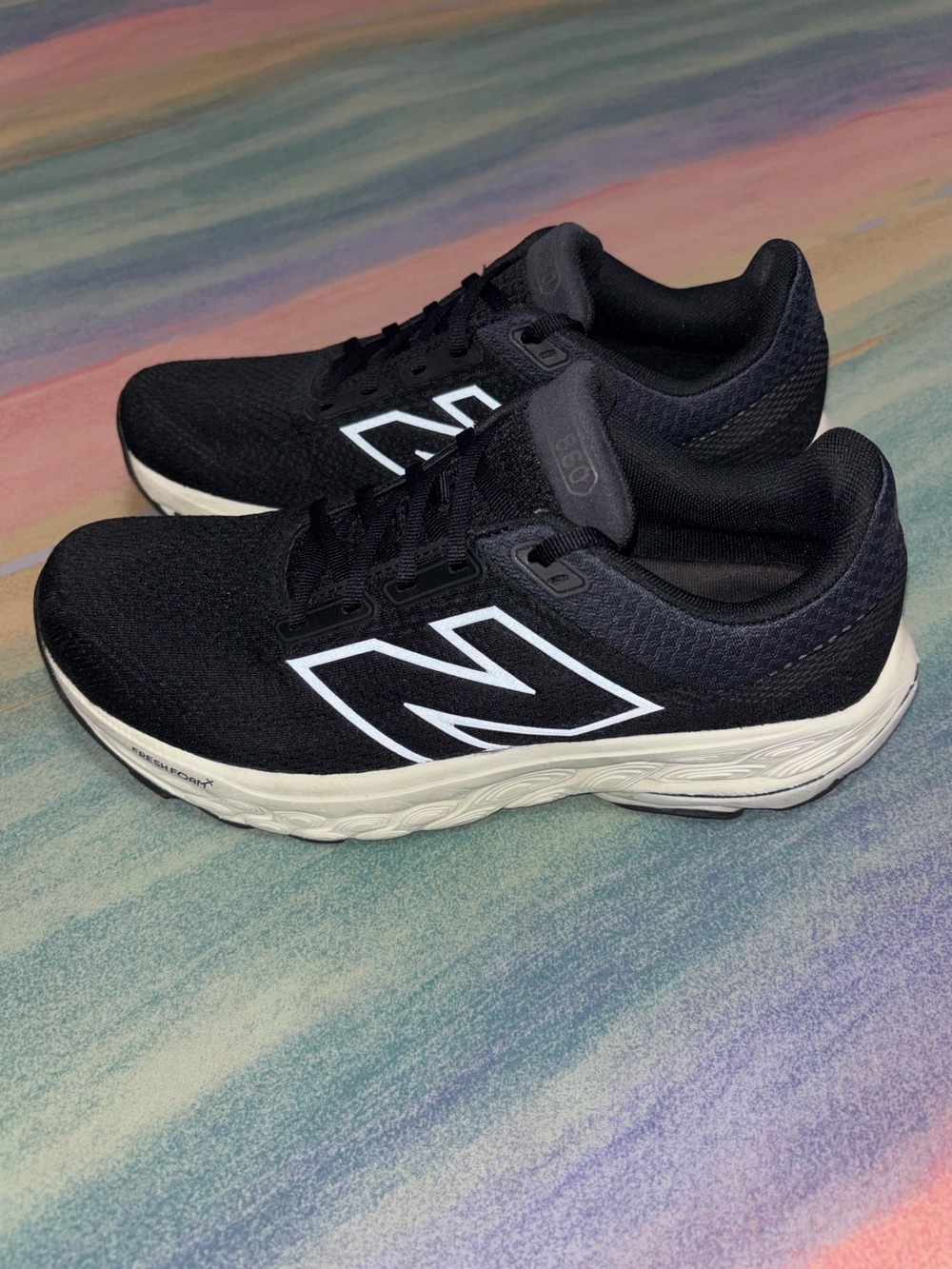 New Balance Fresh Foam X 860v14 - Black/White - Women’s running shoes size 8.5